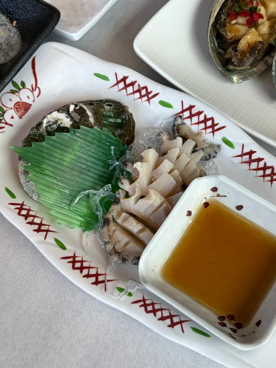 Crab-meat roll, creamy shrimp, and chive pancake