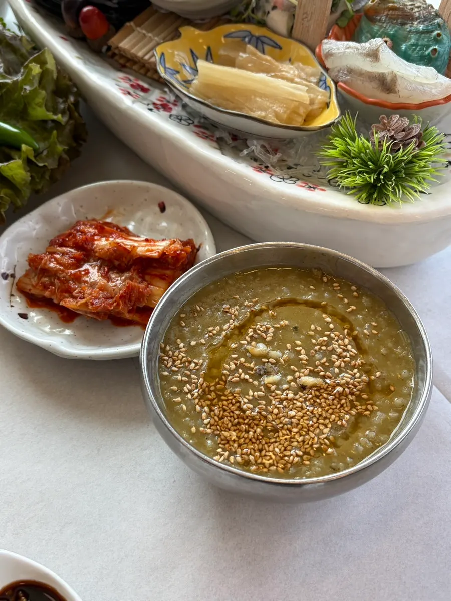 Nutty abalone porridge served at the end