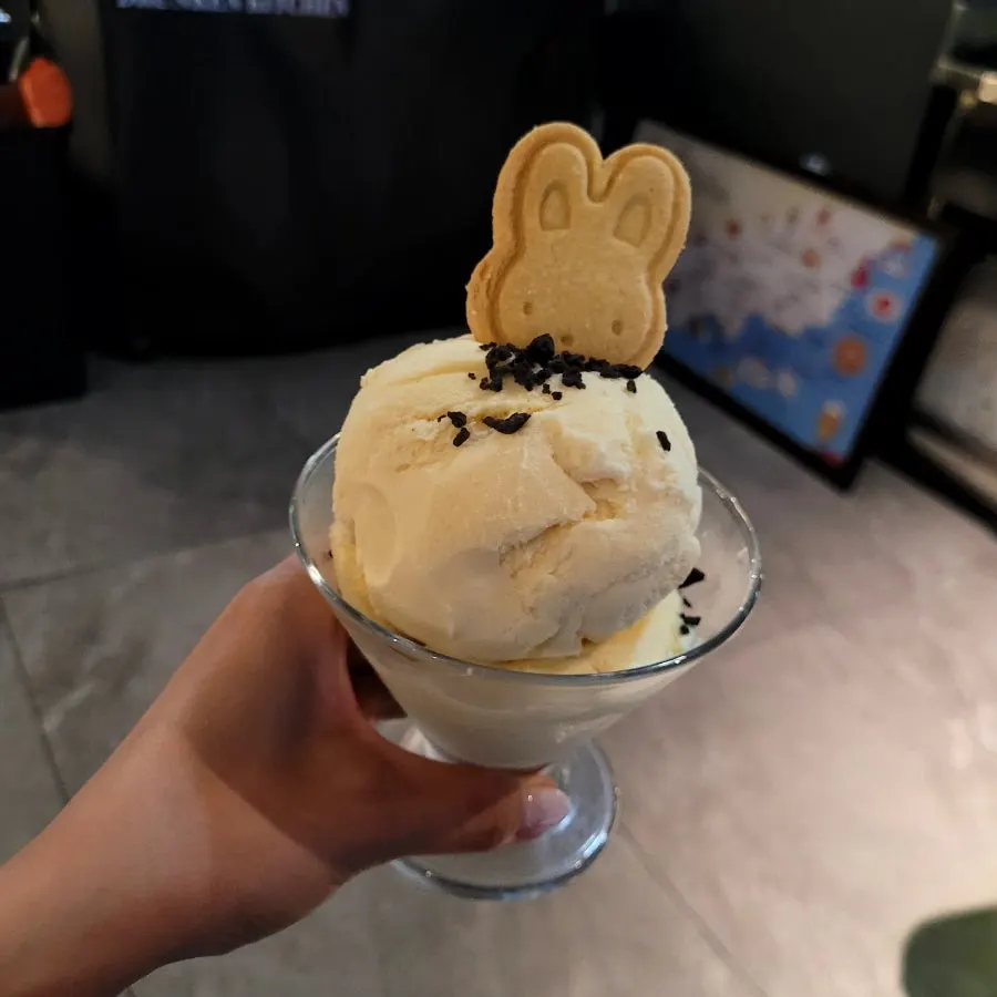 포슬포슬한 수플레 계란말이 단면
