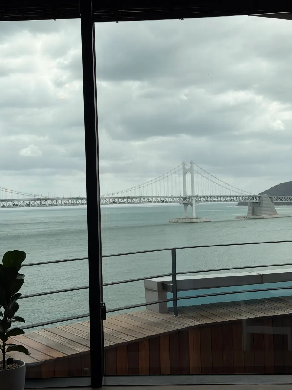 Terrace seating where you can feel the sea breeze