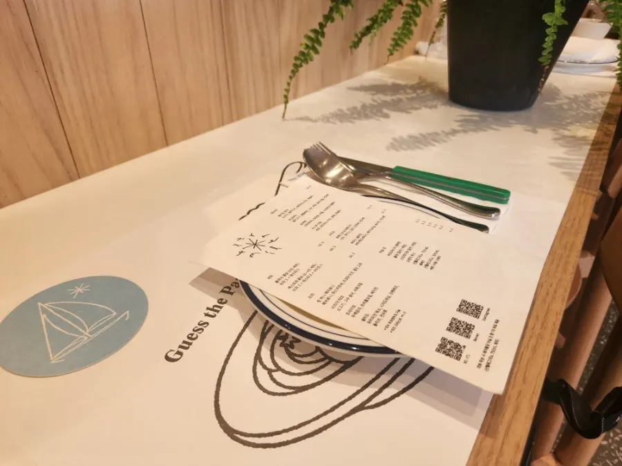 Extra Mile's bar table and table height