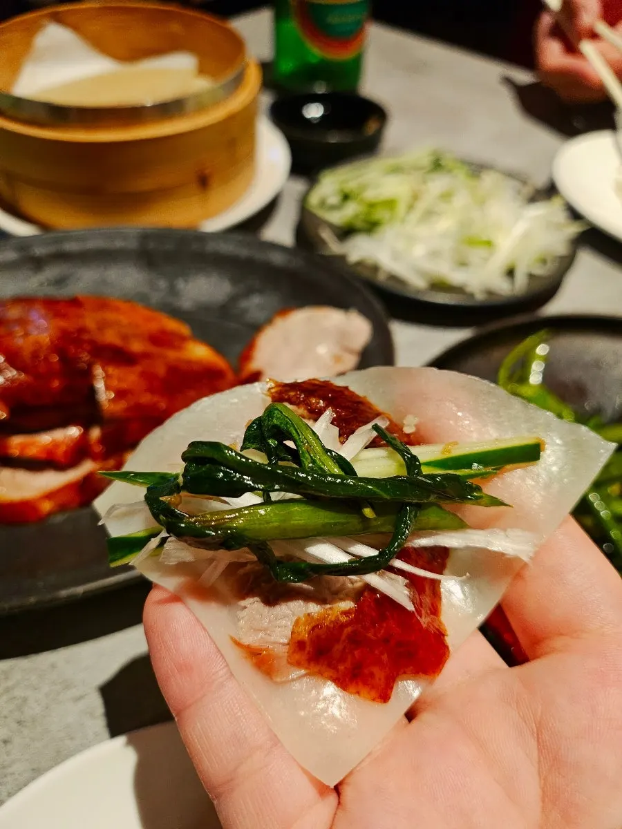 Stir-fried water spinach with garlic oil aroma