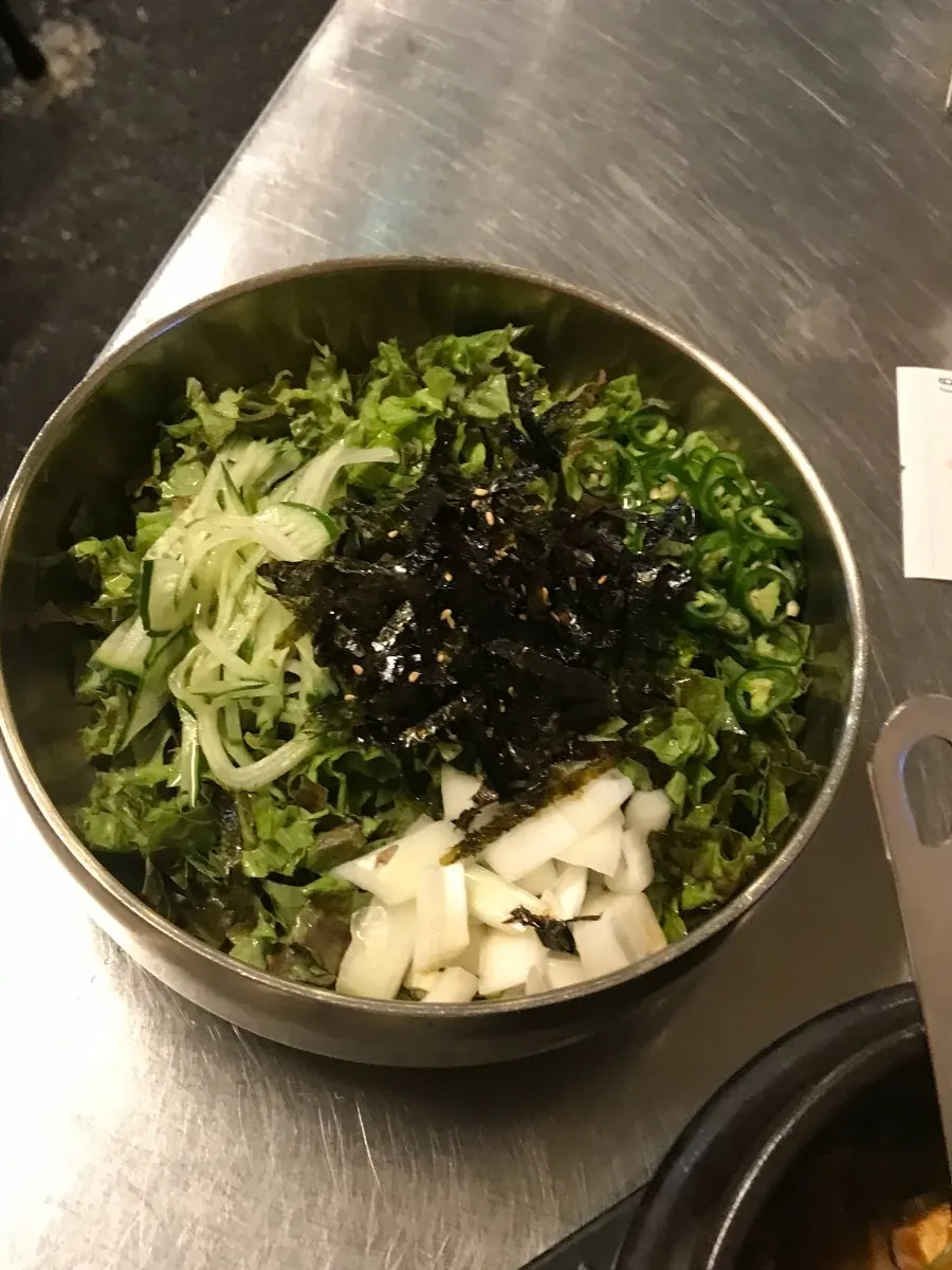 고기집 비빔 칼국수