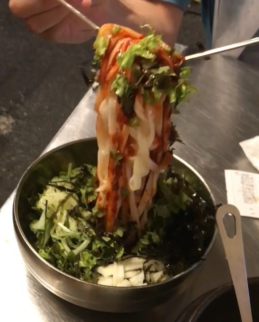 땡초 옵션 비빔 칼국수