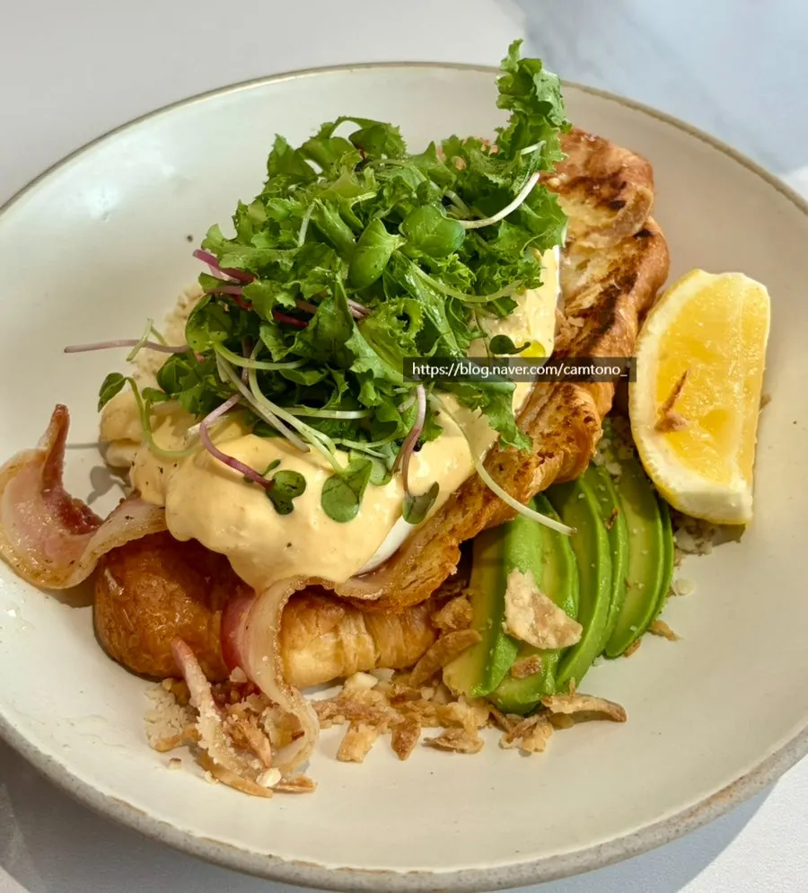 The Famous Benny Bacon served with drinks
