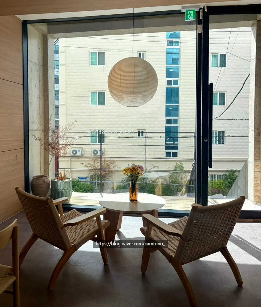 Brunch dish served table-side