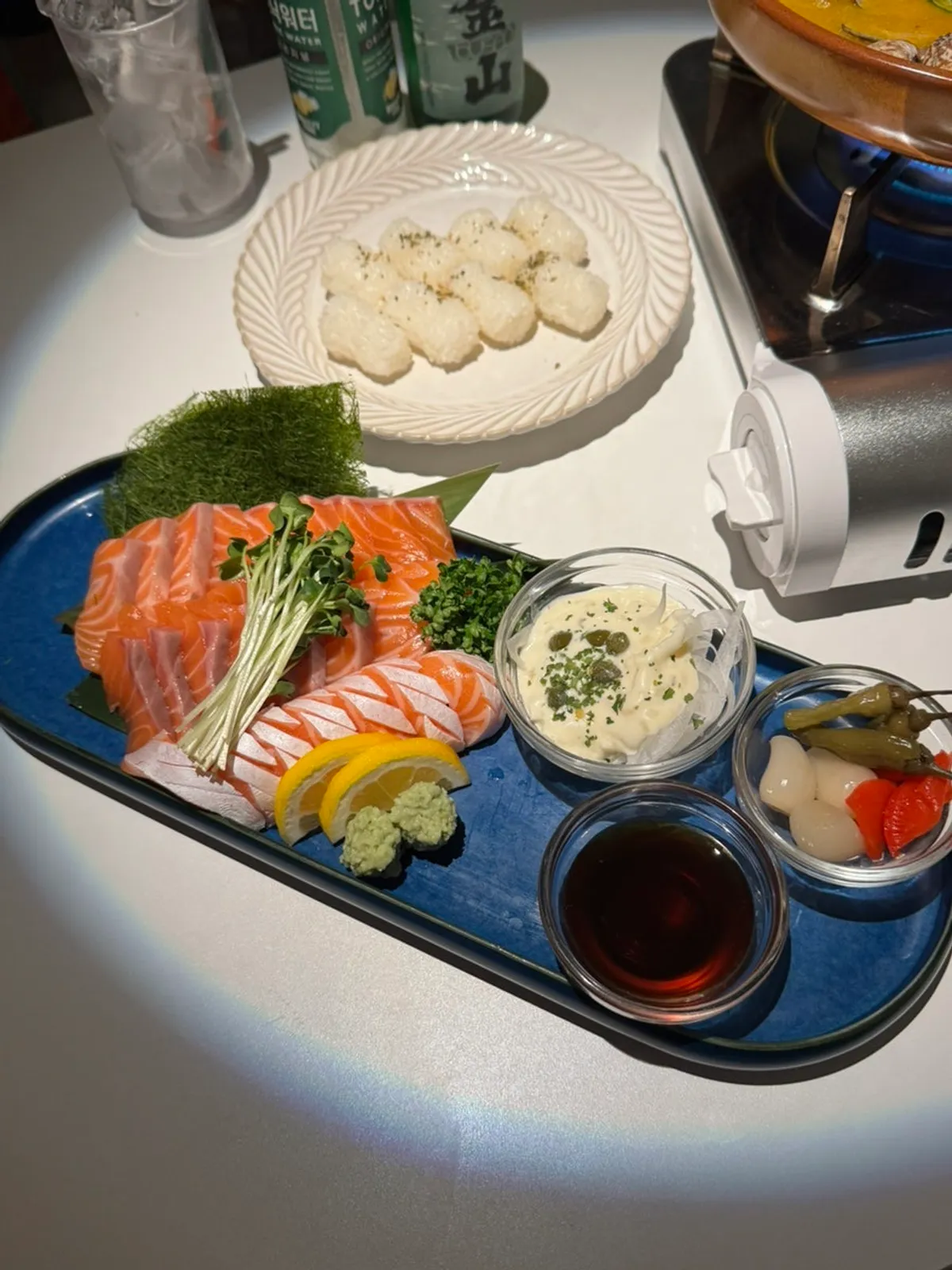 A plate of Salmon Brothers salmon sashimi 300g