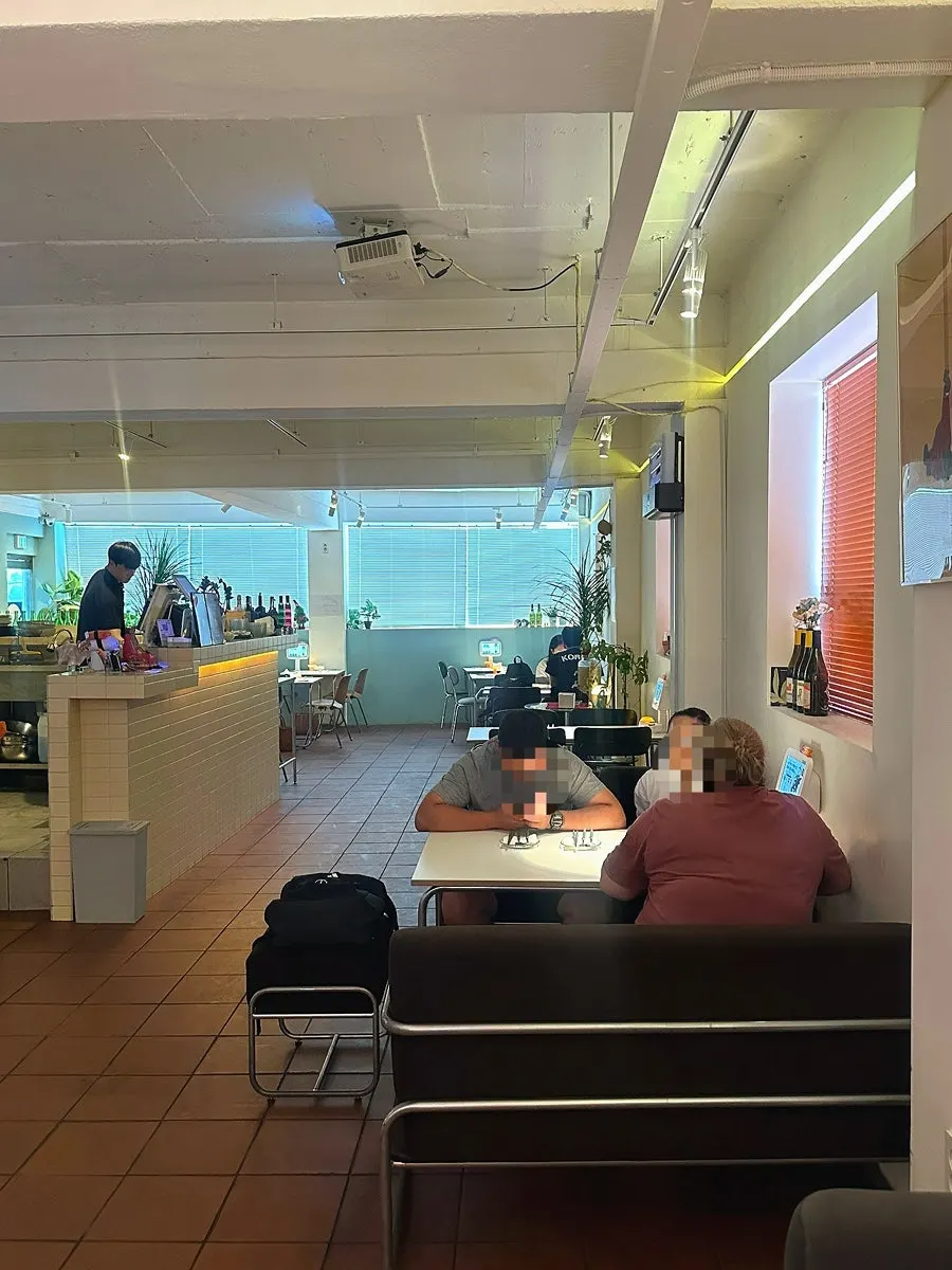 Wine-bar-like feel on the 2nd floor