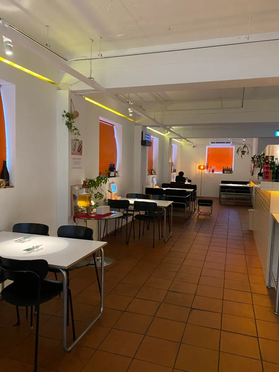 Clean, tidy interior of the restaurant