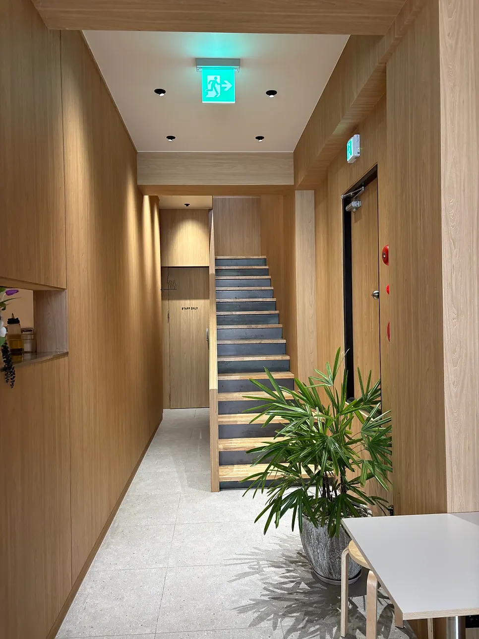 Area leading to Famous Benny's second floor