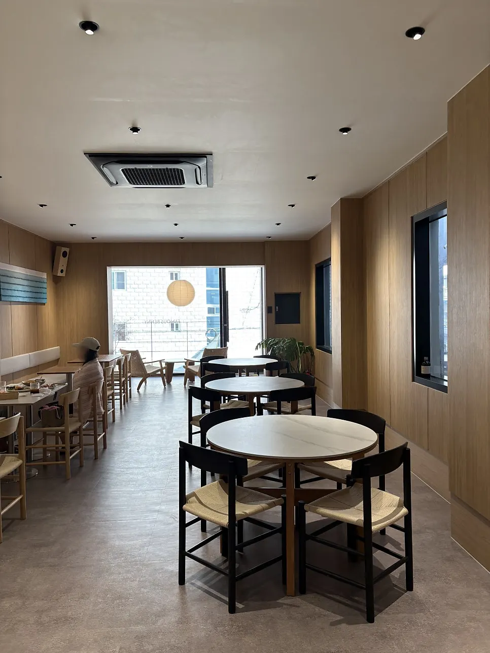 Famous Benny 広安里店の2階座席