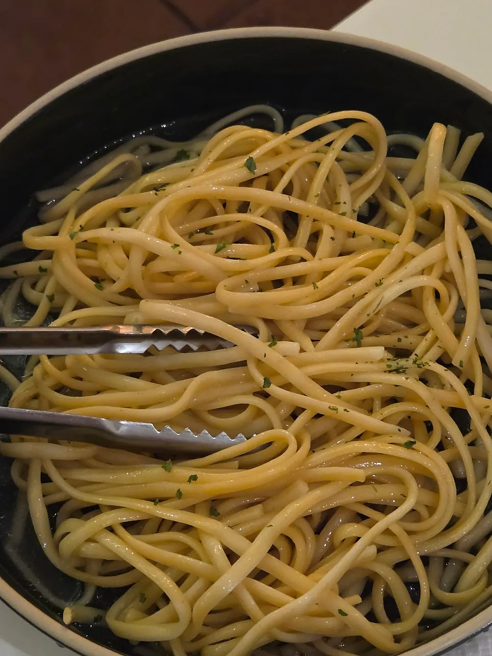 Clam suljjim before adding noodles