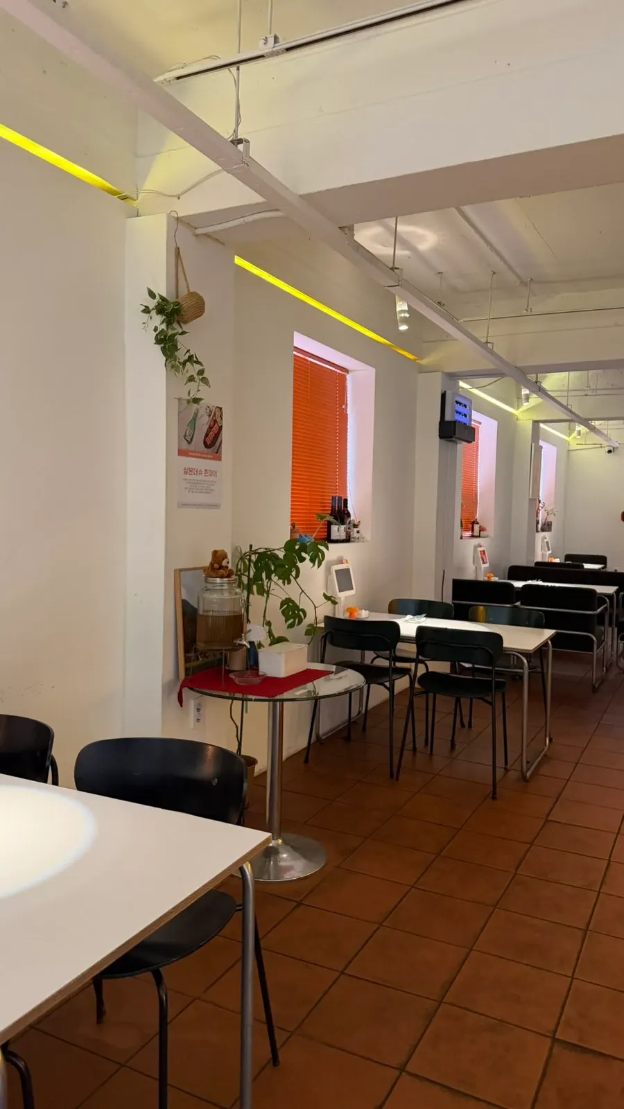 Seating inside Salmon Brothers