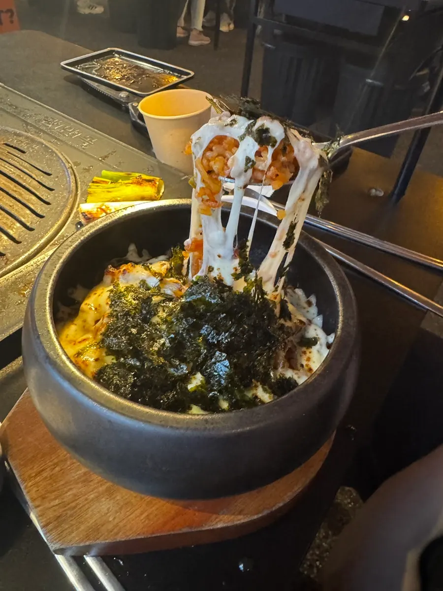 Noodles in the icy dongchimi broth