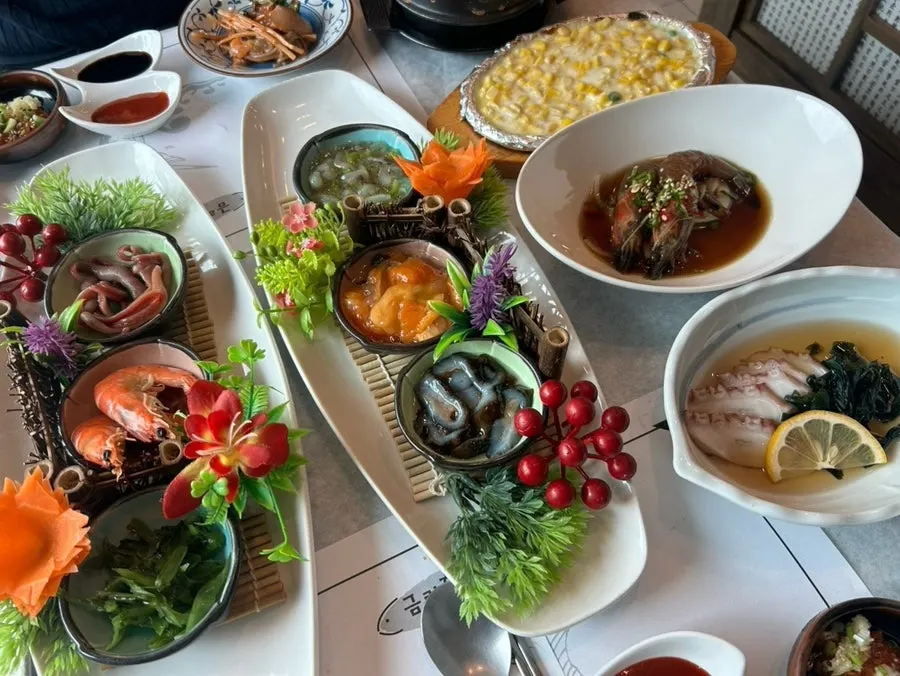 A bowl of nutty abalone porridge