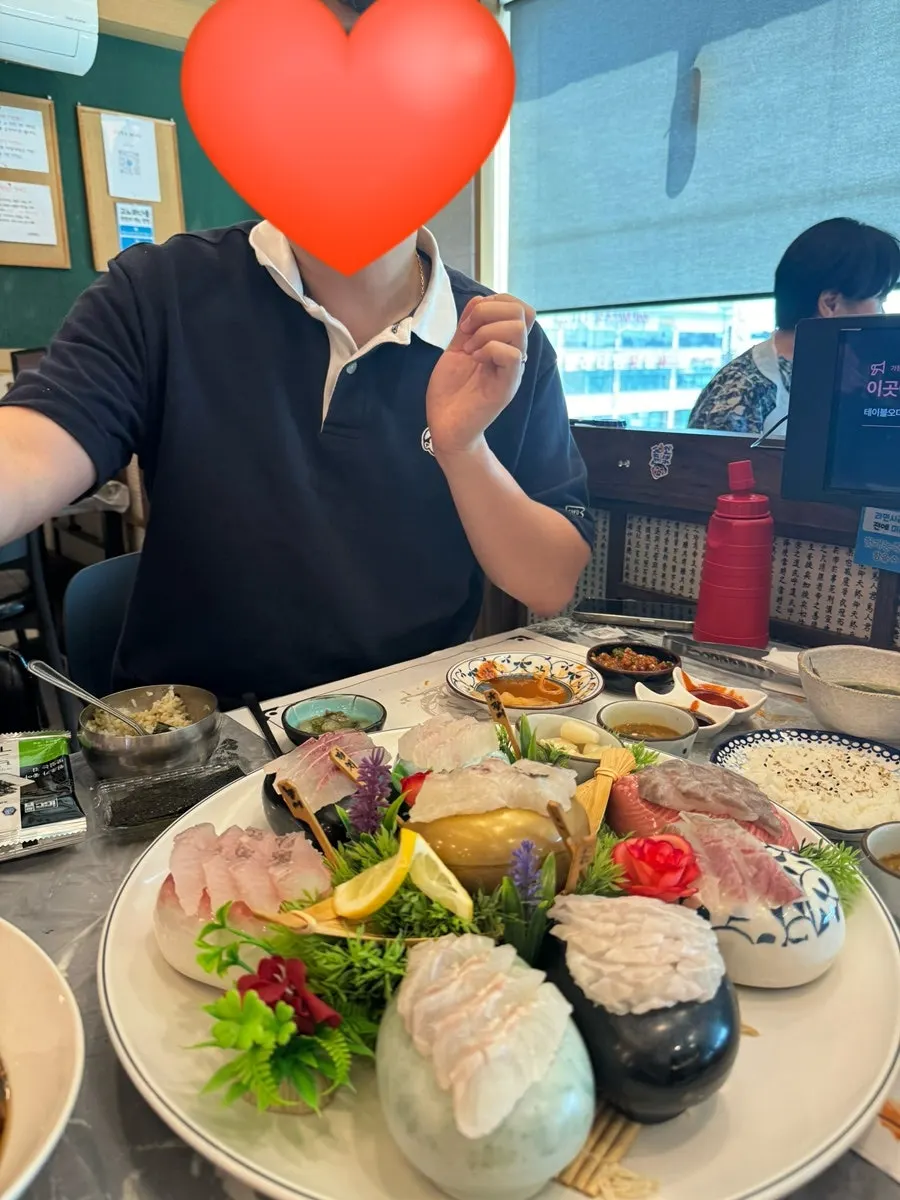 Sashimi eaten with konowata