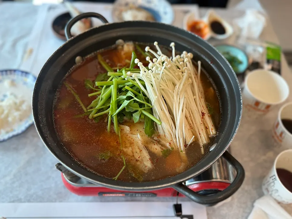 회와 함께 먹는 고노와다