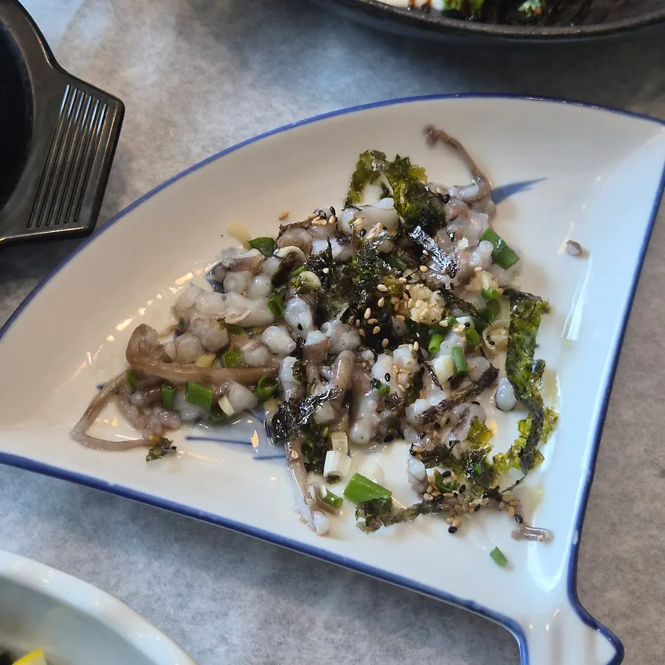 A seafood side dish served with the suybeon hansang