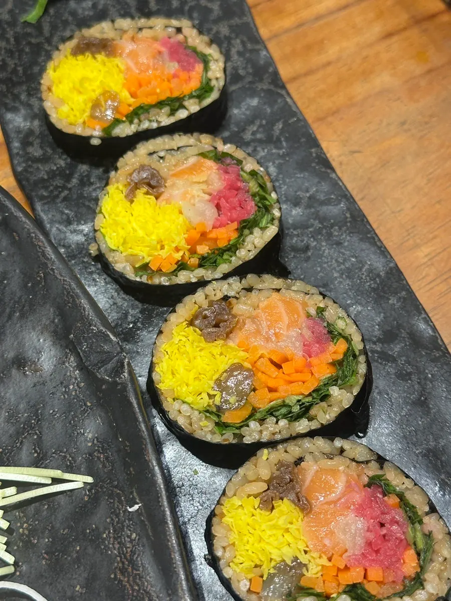 Sesame-mayo salmon salad side