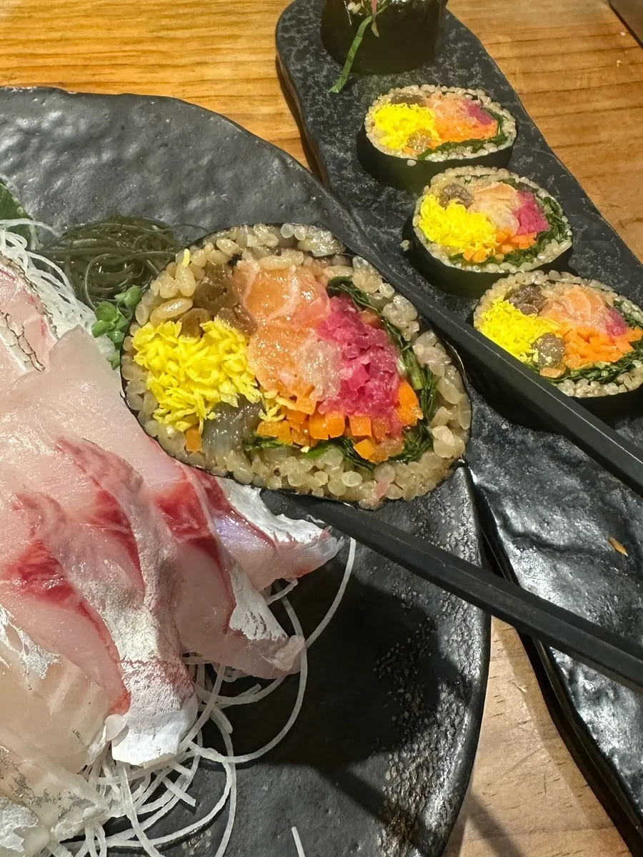 Hoejang gimbap made with saeu-jang rice
