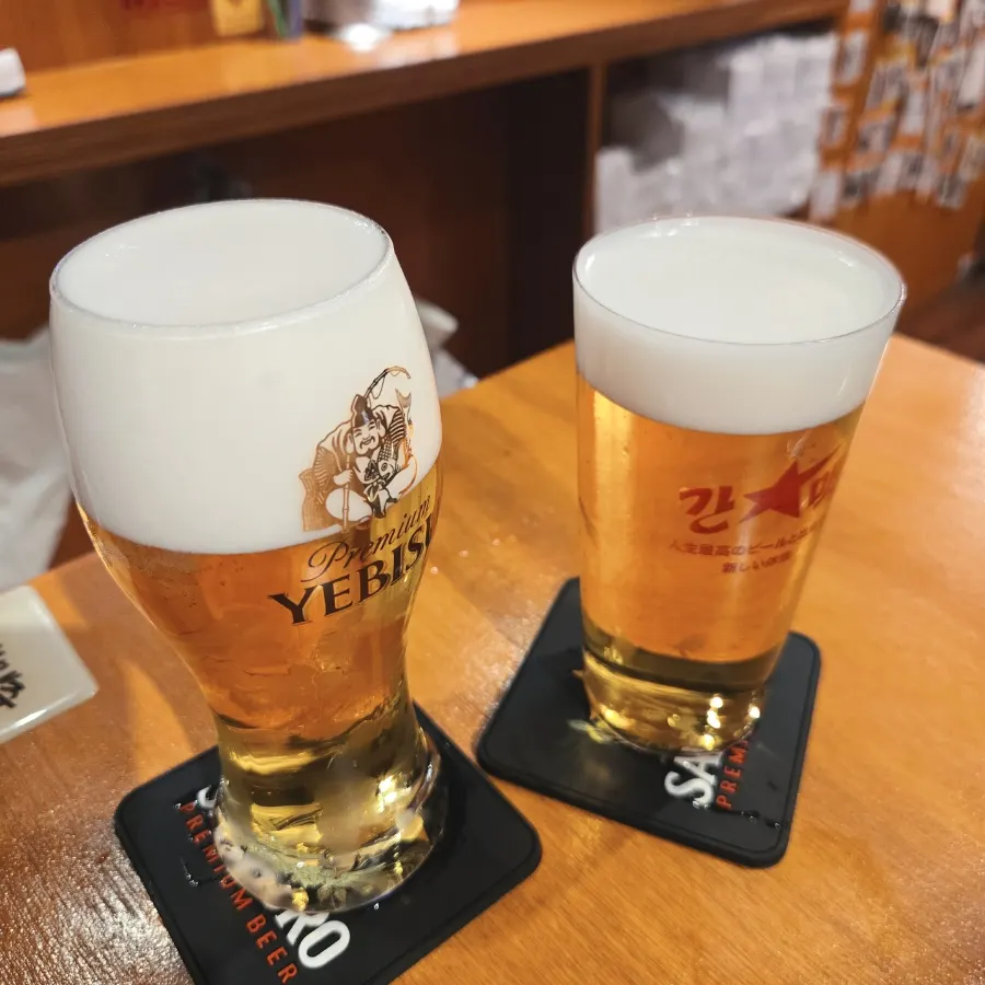 거품이 풍성한 에비스 생맥주 한 잔
