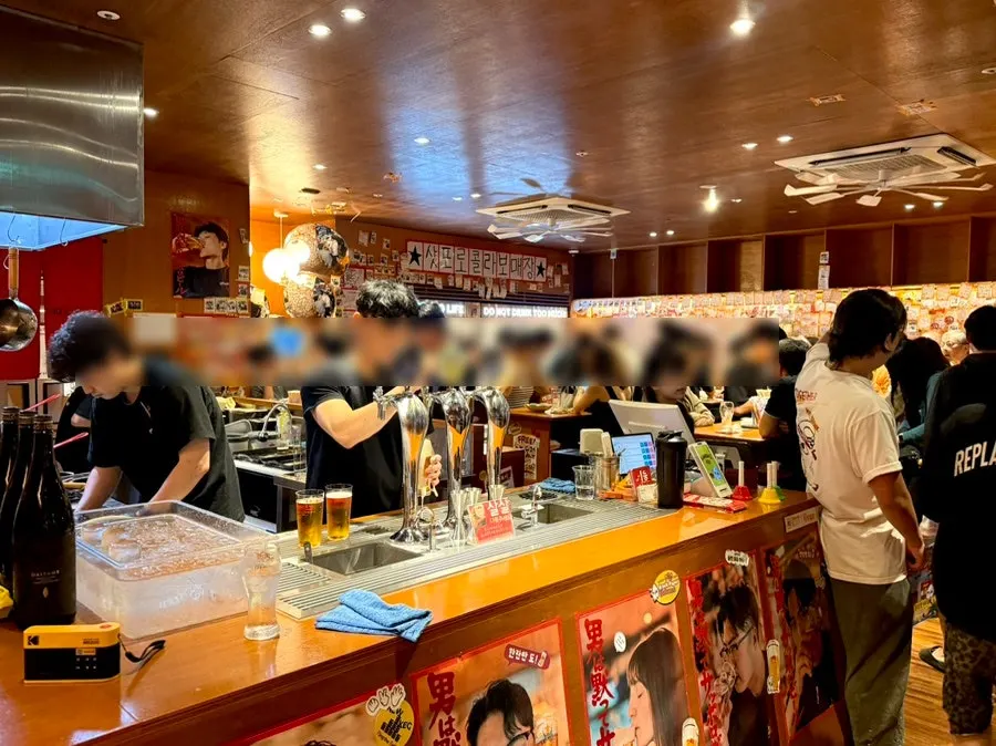 간빠맥주 광안2호점 스탠딩 매장 내부