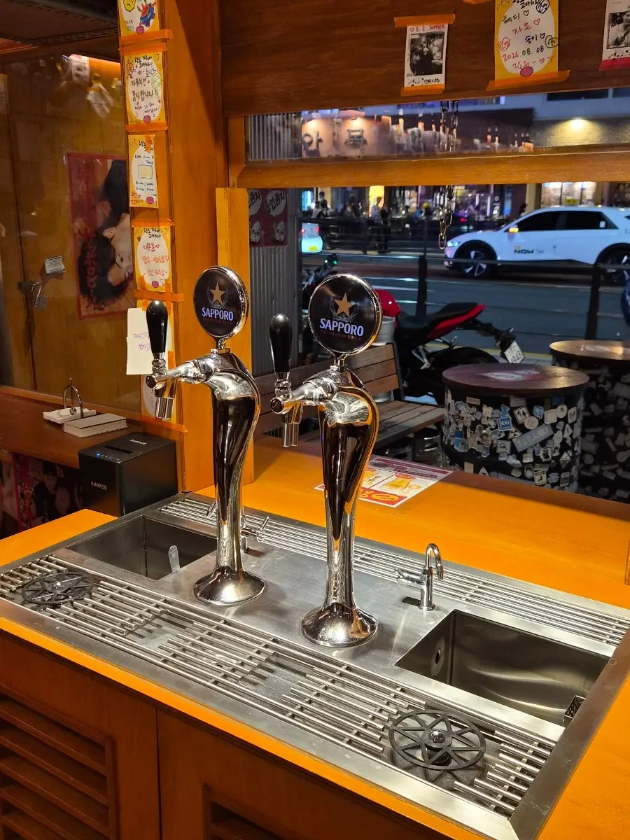 Interior area where draft beer is poured