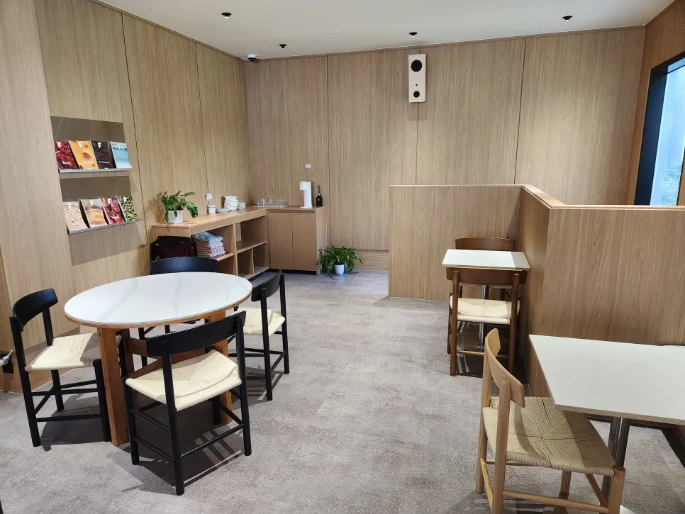 Seating area good for family groups