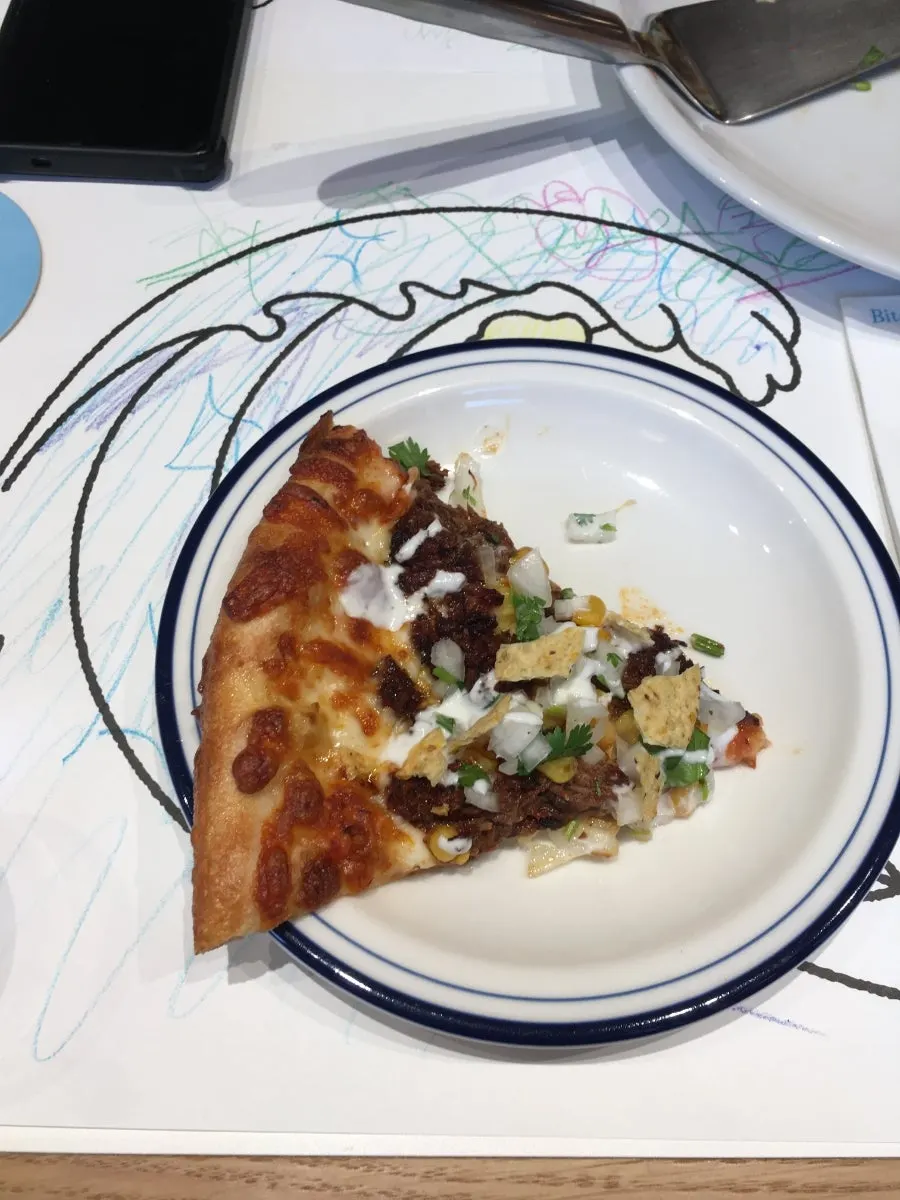 Taco pizza accompaniments