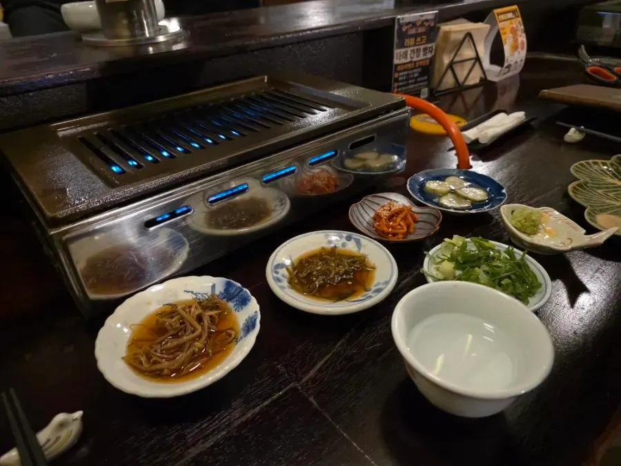 Bisyoku広安点のさまざまなおかず