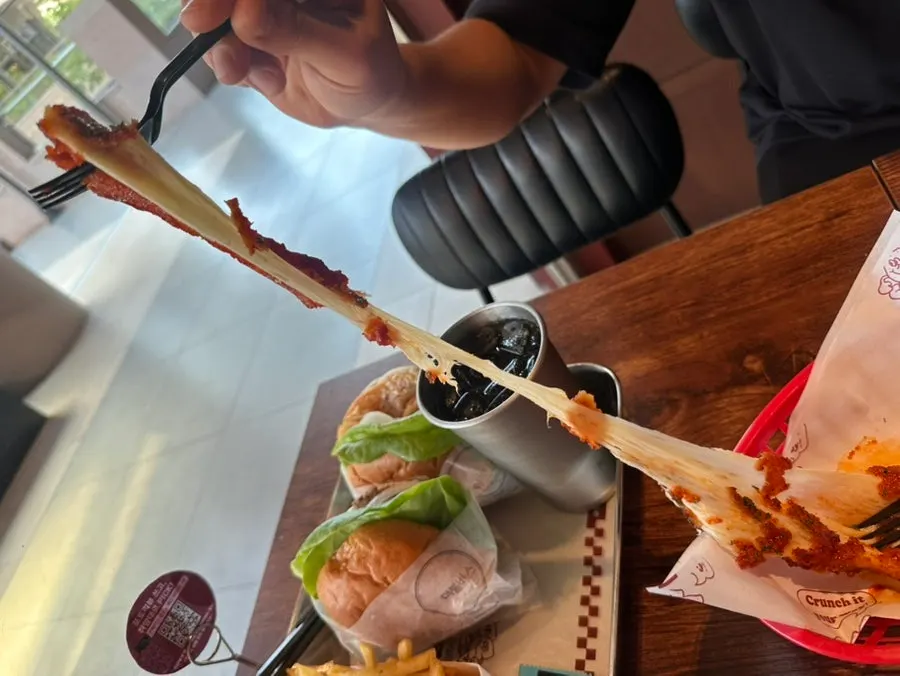The new Chili Mozza Cheese Bar