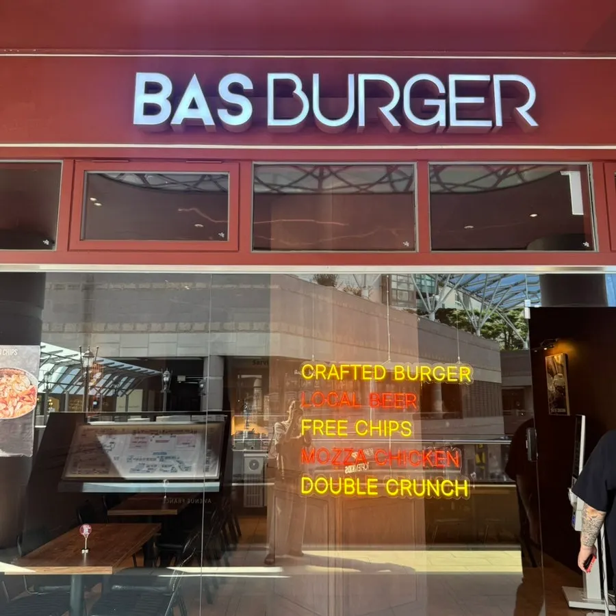 Storefront view of Base Burger at Gwanggyo Avenue France