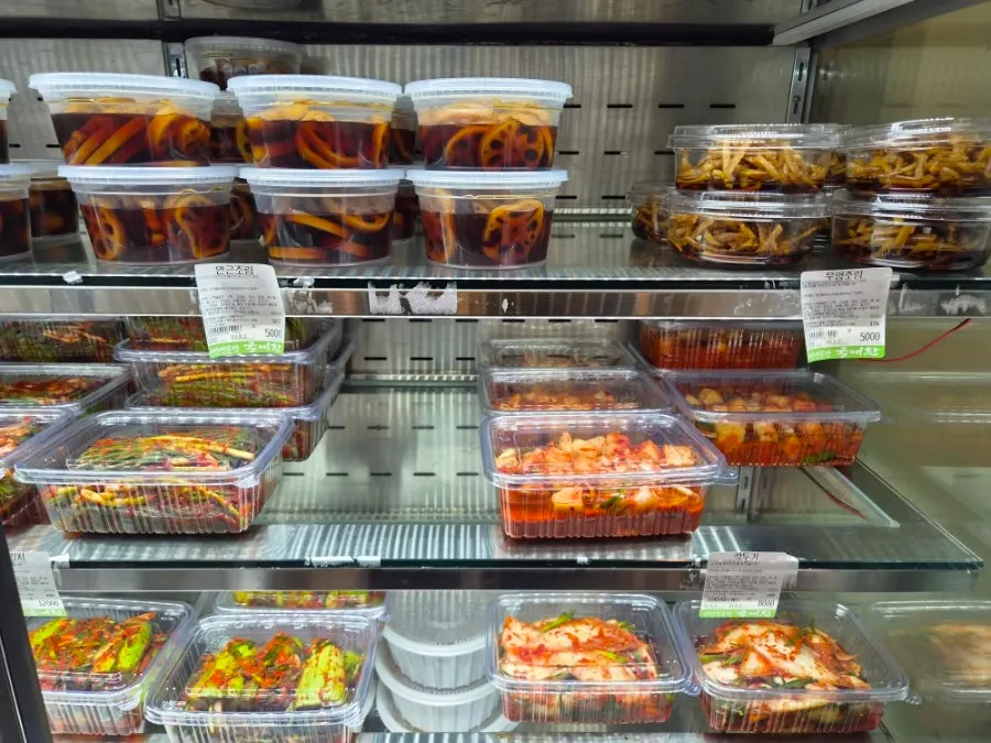 Packaged soups including seaweed soup on display