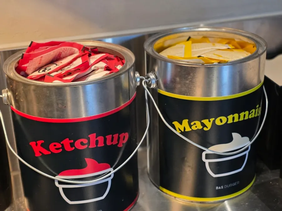 Ketchup and potato chips at the self-service bar