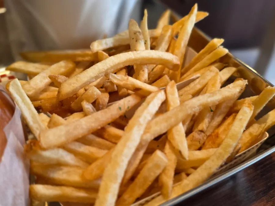 Thin, crispy French fries