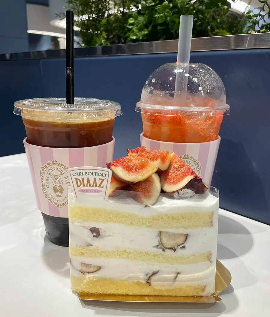 カフェディアズのレビューイベント、ピースケーキプレゼントの案内