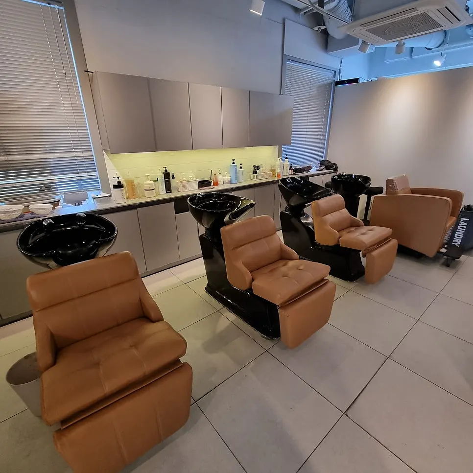 Main image of gray coverage at Yuwolae Mijangwon Suwon Gwanggyo Branch