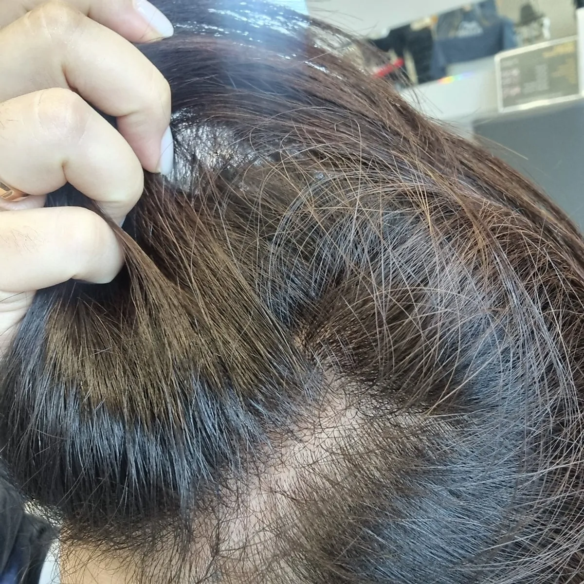 Hair with gray naturally covered after the treatment