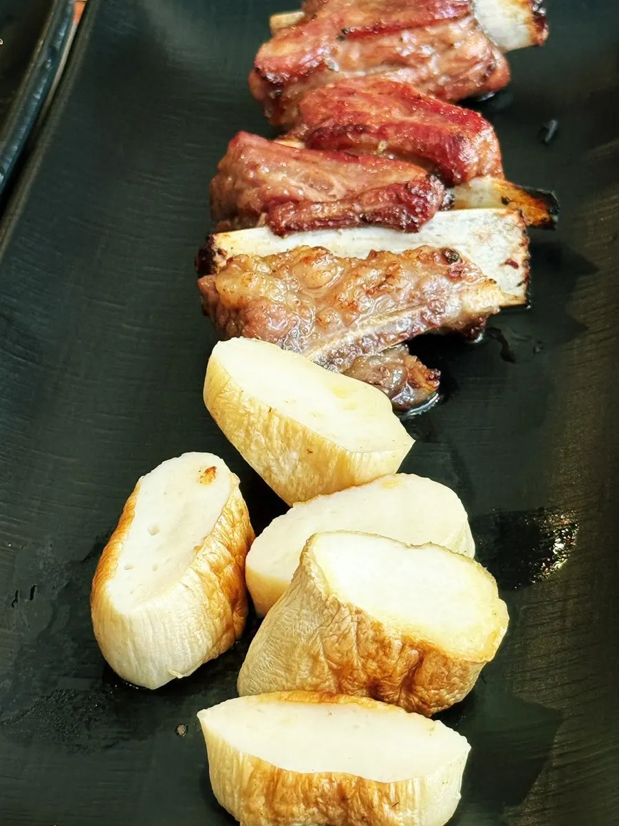 Close-up of fully cooked seasoned rib fingers