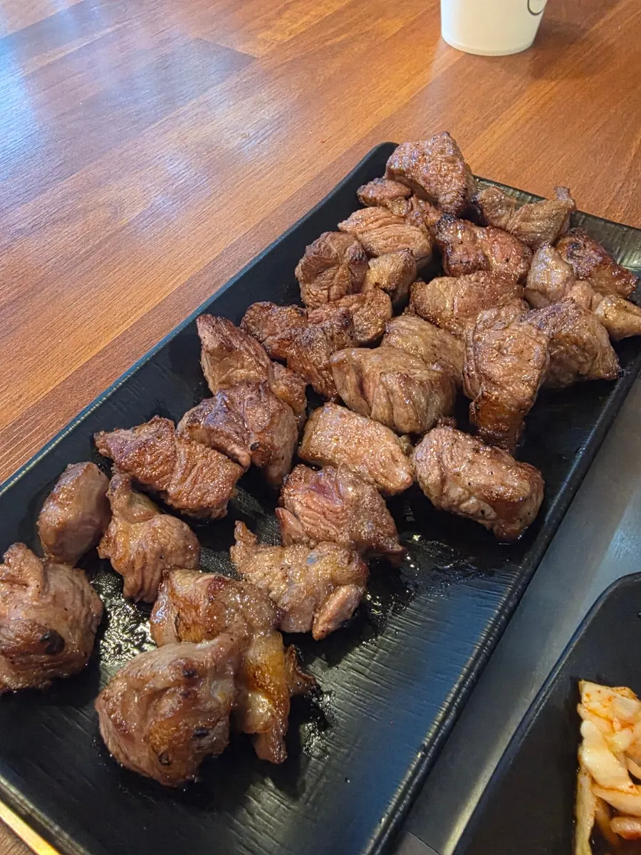 Golden-grilled shoulder rack lamb chop