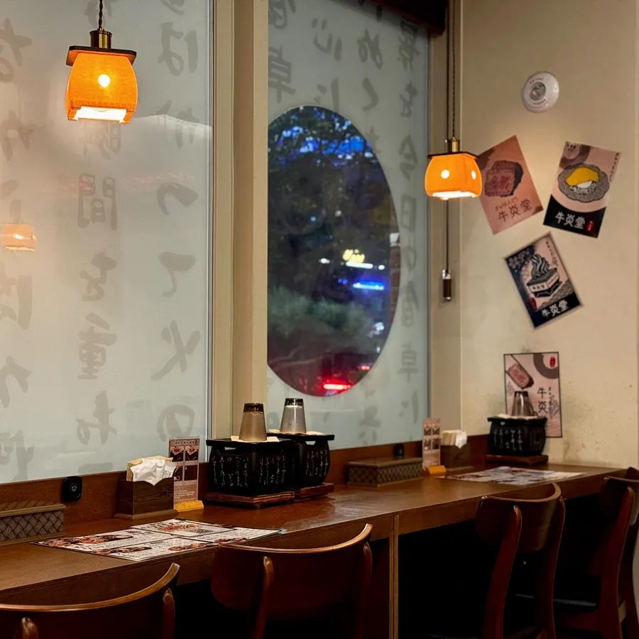 Gyuen-dang solo-dining zone and personal brazier
