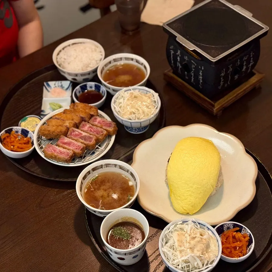 Ordered dishes served on individual trays