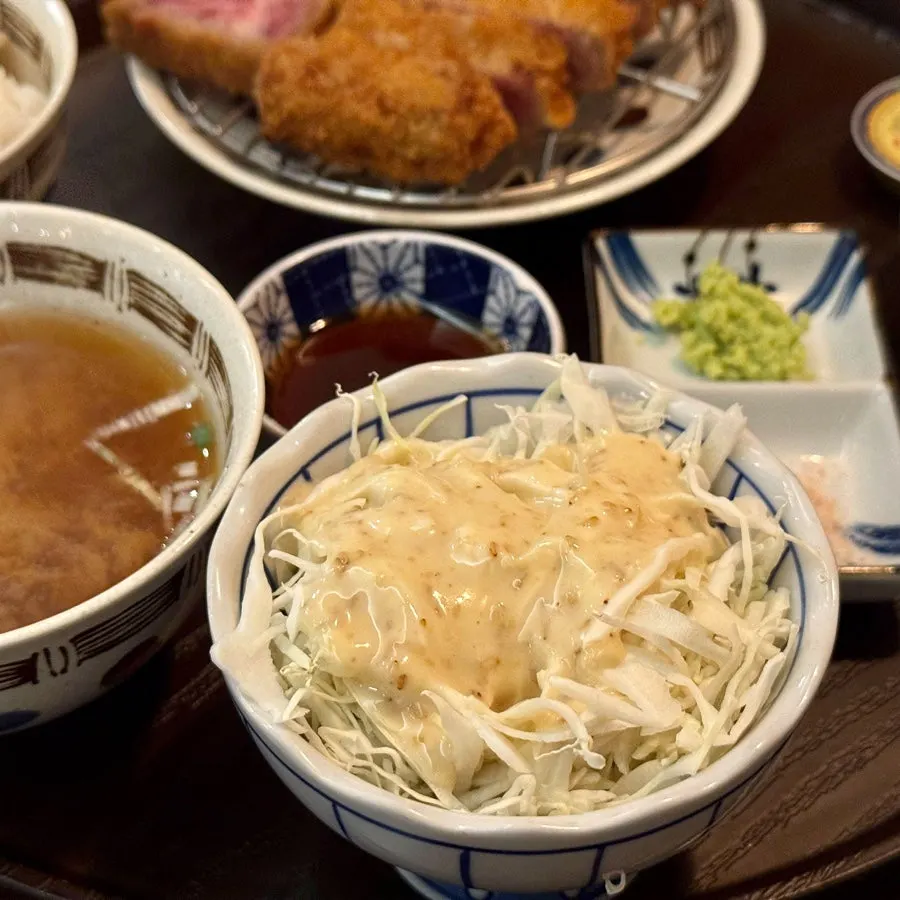 Cabbage with sesame dressing