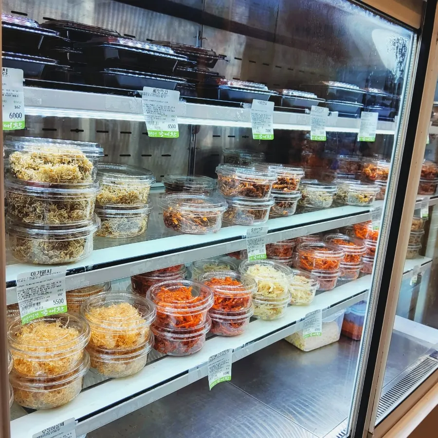 Display shelf with side dishes kids would love