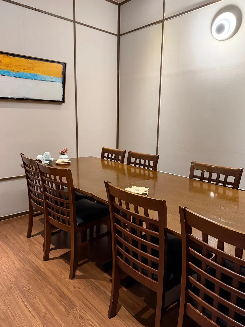 Room-style seating for Korean dining in Gwanghwamun