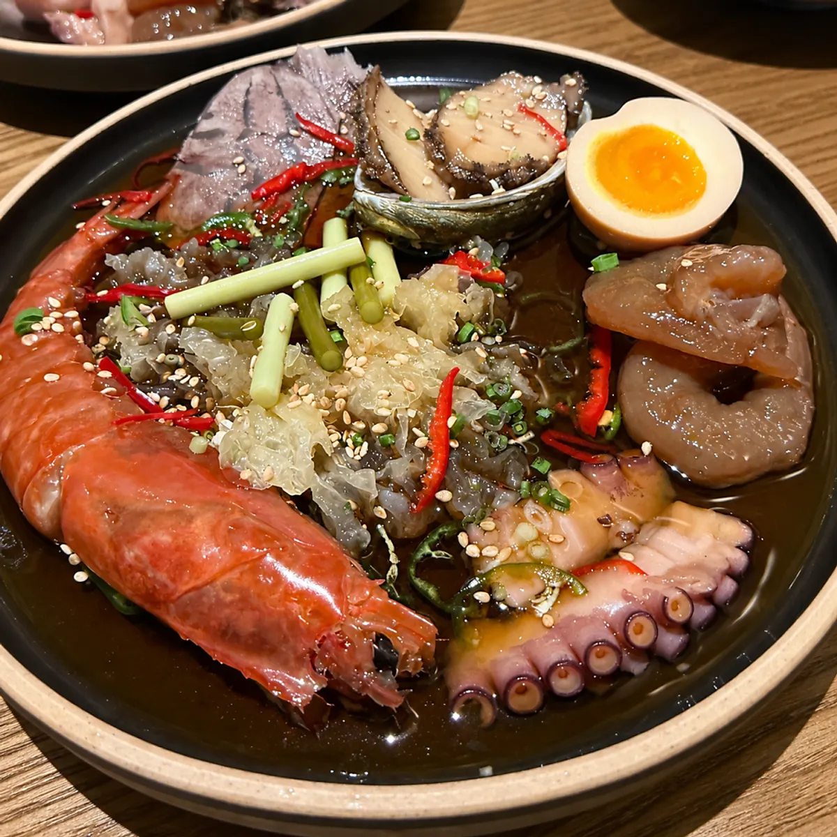 Main dish with abalone and shrimp