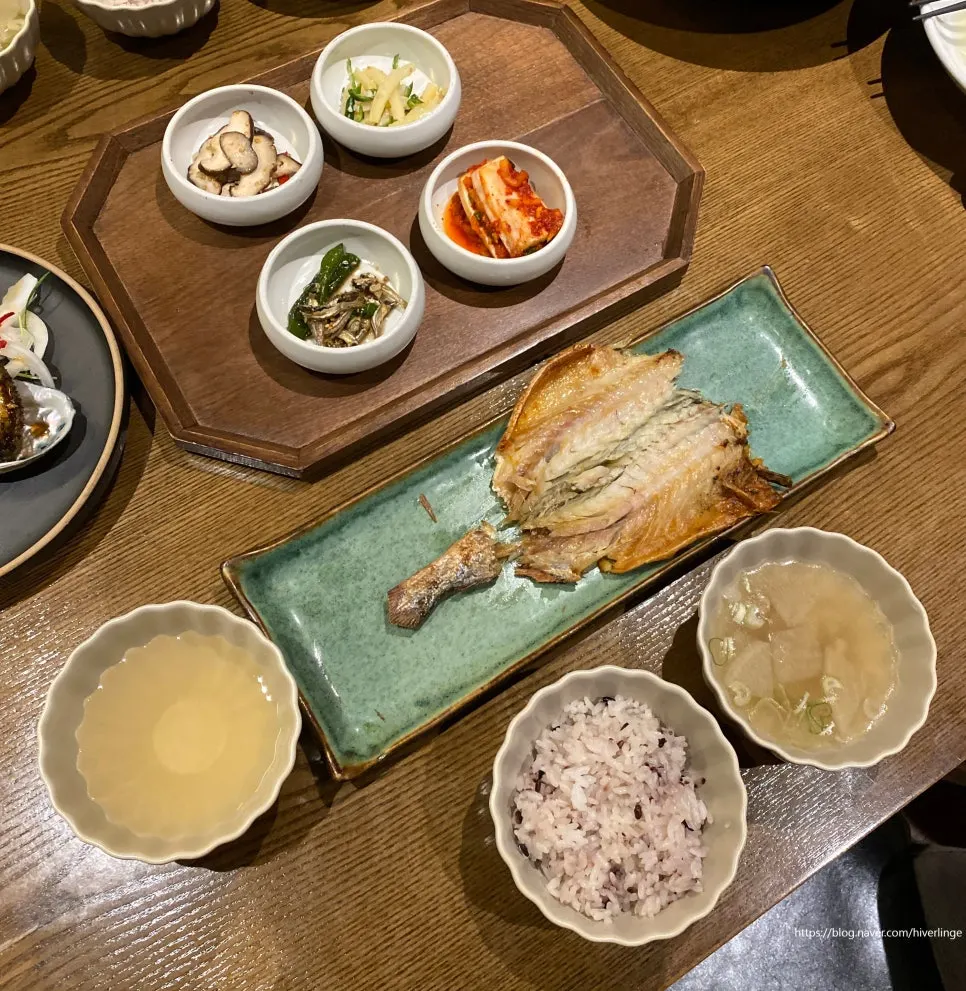 Neatly arranged full Korean meal table
