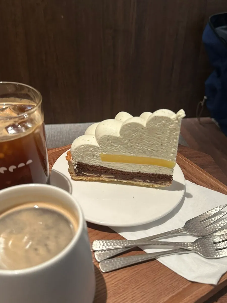 아메리카노 두 잔과 얼그레이 레몬 타르트