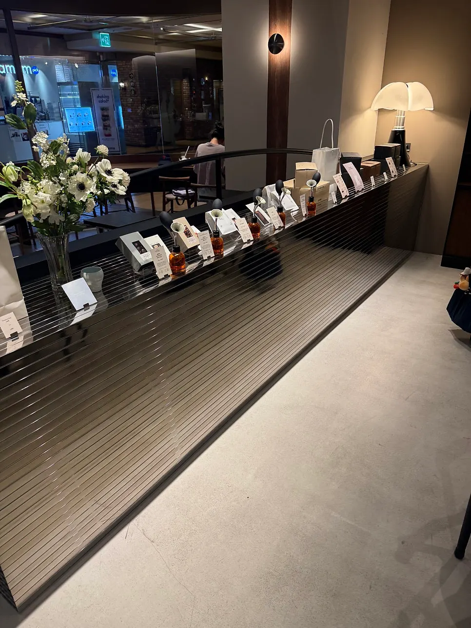 Bean-sniffing corner with tasting note cards