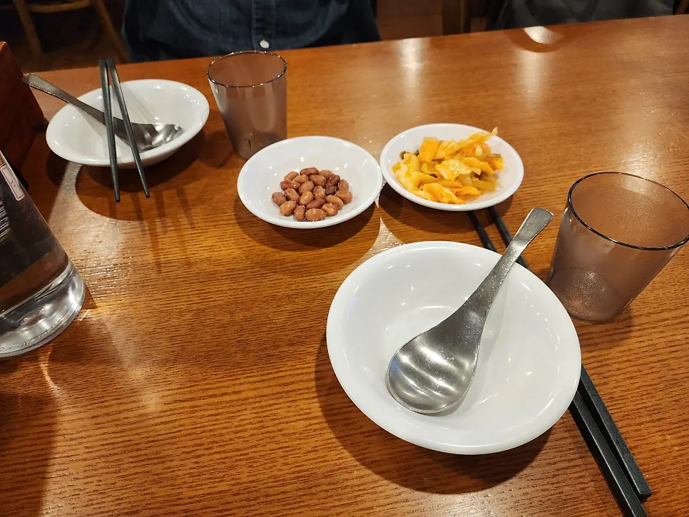 시그니처 우육도삭면 한 그릇